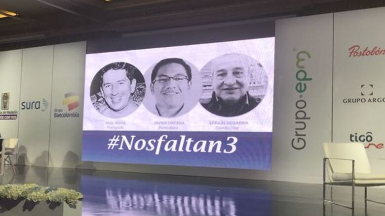 Ecuador, de luto, busca los cadáveres de periodistas asesinados