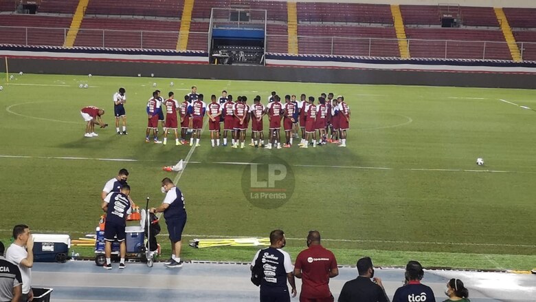 Venden 15 mil boletos para el Panamá - El Salvador; ‘llamo a los panameños a que llenen el Rommel’, Christiansen