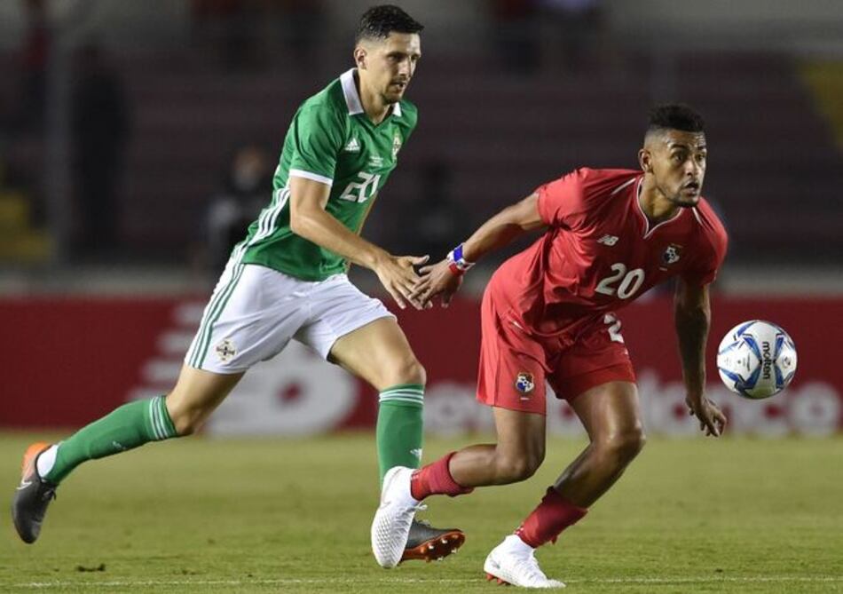 Bárcenas y Godoy, los últimos en unirse a la Sele para el duelo ante México