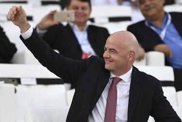 Reservas de la FIFA aumentaron a 2 mil 740 millones de dólares, pese a escándalo de corrupción