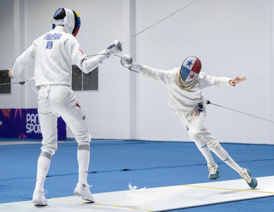 Isaac Dorati gana bronce en esgrima y le da a Panamá su segunda medalla en Asunción 2025