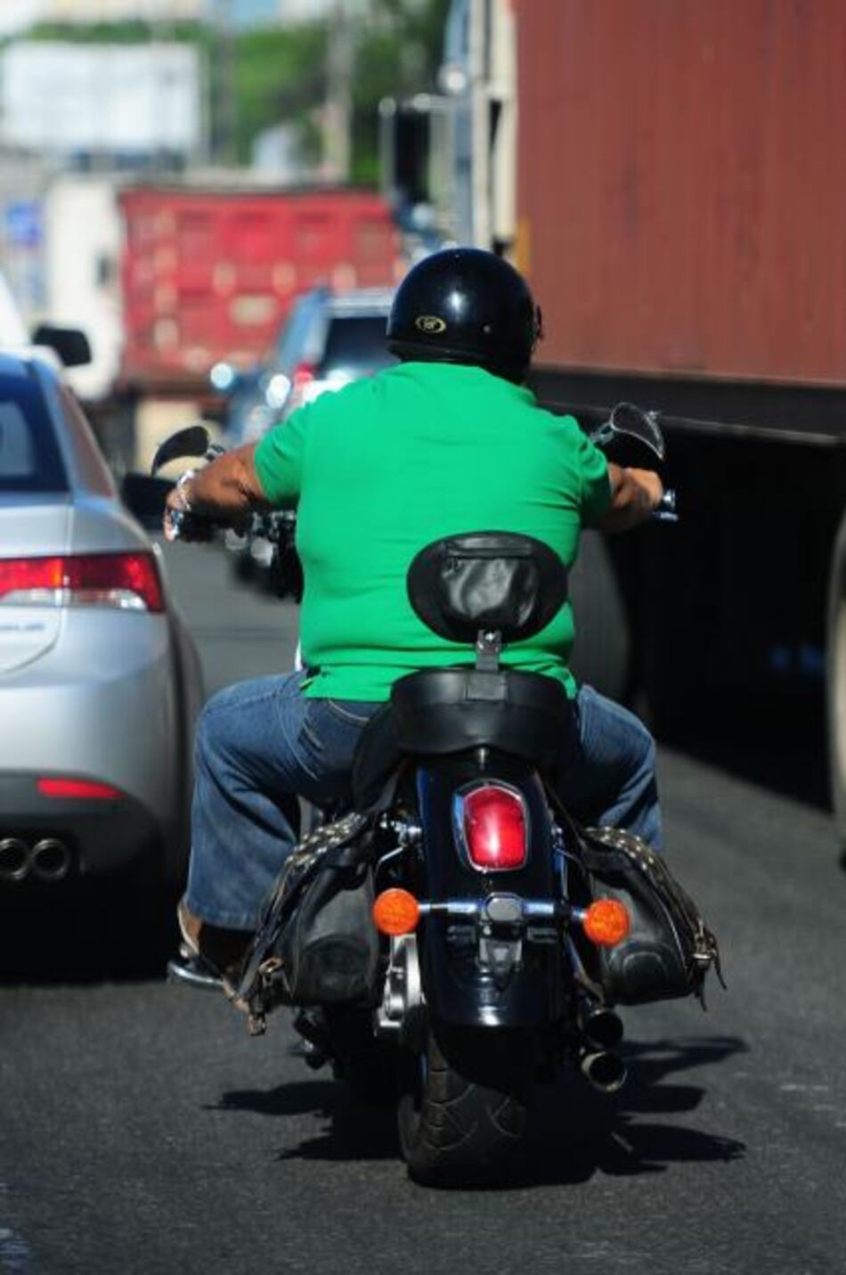 Presentan en Paraguay primer casco de moto que detecta alcoholemia