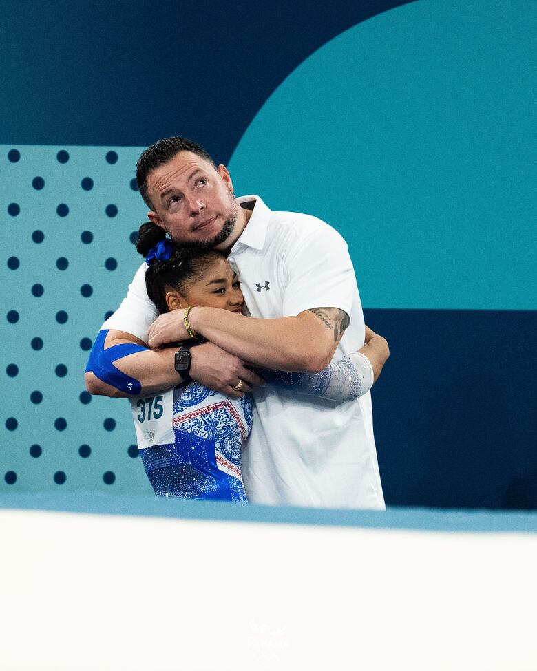 Hillary Heron brilla en París 2024 y captura la atención de medios internacionales