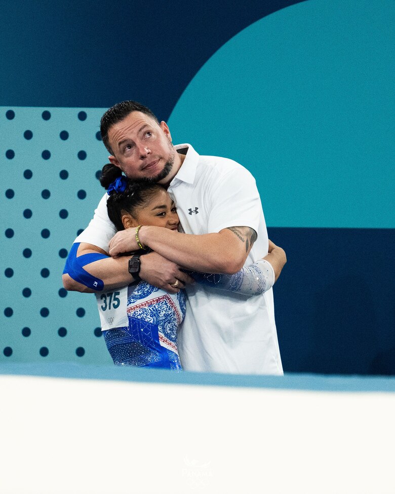 Hillary Heron brilla en París 2024 y captura la atención de medios internacionales