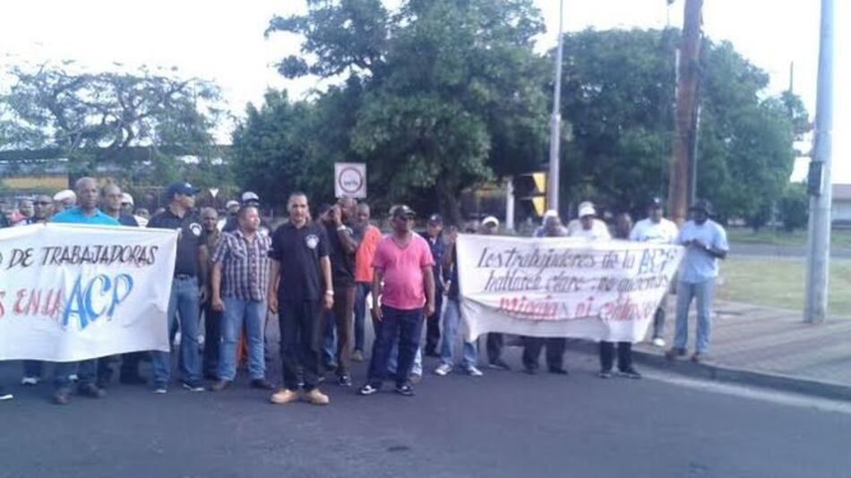 Empleados de la ACP reanudan sus protestas por mejoras salariales