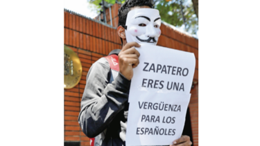 Oposición venezolana pide declarar no grato a Zapatero