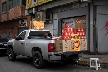 Venezolanos necesitan más de 40 salarios mínimos para cubrir la canasta básica
