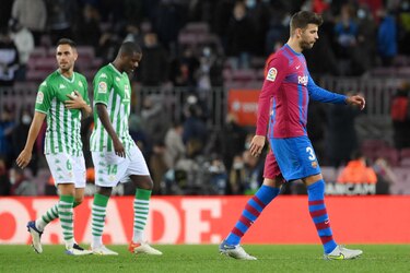 El Betis frena el ‘efecto Xavi’, el Atlético pincha con el Mallorca