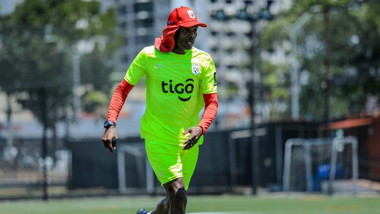 Jorge Dely Valdés y los ambiciosos planes para el Francia y Chile