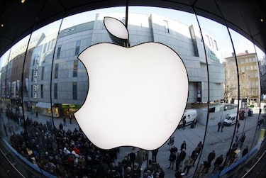 Apple decidirá hoy qué hará con su enorme montaña de efectivo