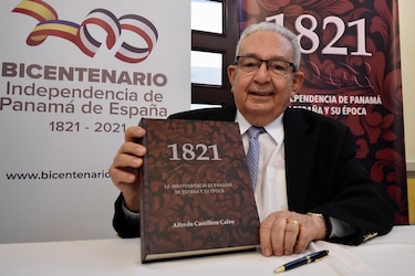 1821. La lámpara y el machete