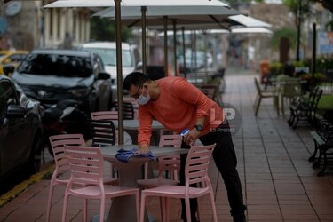 Cierran 100 restaurantes durante el último mes