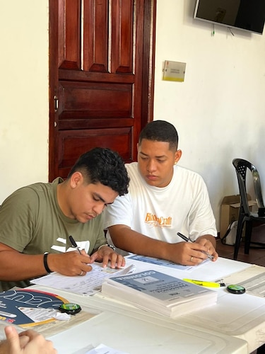 Miedo, dudas y esperanza: así vivieron los colombianos en Panamá la elección presidencial