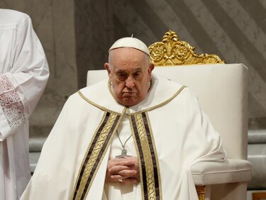 El papa Francisco renunció al vía crucis del Coliseo para cuidar de su salud