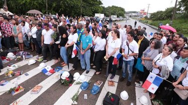 Protestan en la vía Centenario, tras la muerte por atropello de una alumna de la UTP