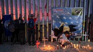 Los cadáveres del migrante y su hija ahogados en el río Bravo llegan a El Salvador