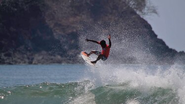 La élite del surf panameño compitió en  el Circuito Nacional de Playa Venao