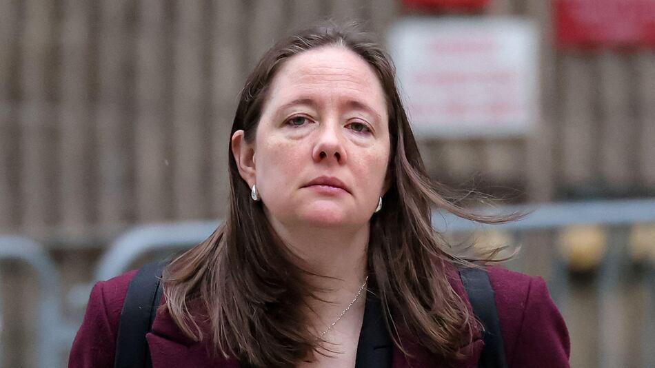 El gobierno de Donald Trump despide a la fiscal del caso Epstein