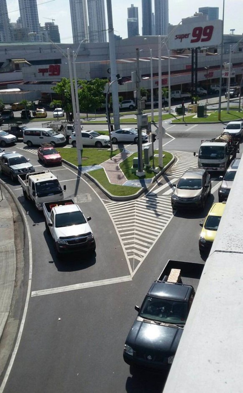 Abren nuevo viaducto en la vía Cincuentenario