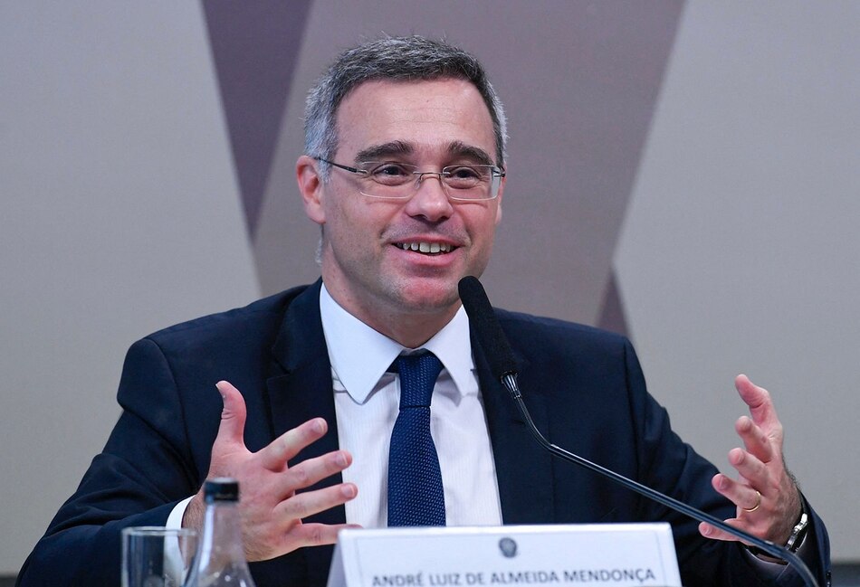 Pastor evangélico aliado de Bolsonaro asume como juez de Corte Suprema de Brasil