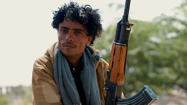 La BBC en primera línea de fuego de la guerra civil de Yemen, el conflicto que amenaza la seguridad energética mundial
