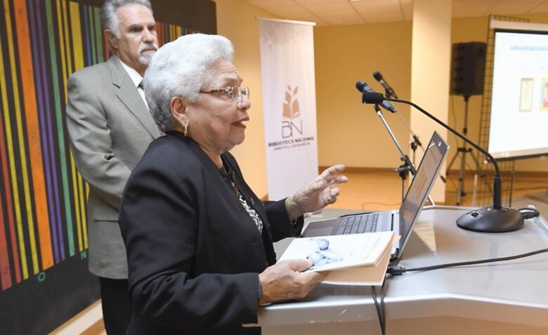 Los poemas inéditos de Rosa María Britton