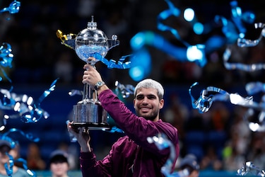 Alcaraz vence a Fritz y conquista octavo título del año en Tokio