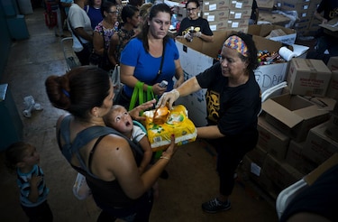 El trabajo voluntario en Puerto Rico, un 'ejercicio de sanación' a un año del huracán