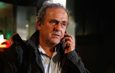 Michel Platini fue puesto en libertad después de ser interrogado