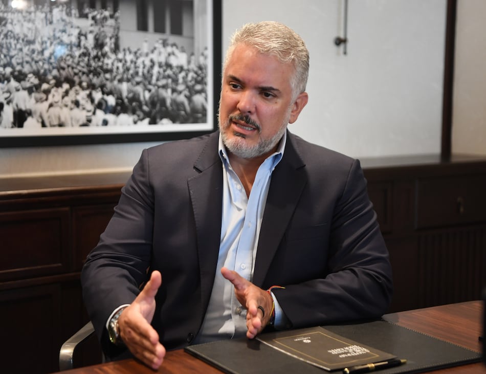 Caso Pegasus: Senador acusa a expresidente Duque de espionaje ilegal durante su gobierno