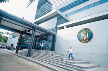 Embajador en Venezuela promete resolver la deuda