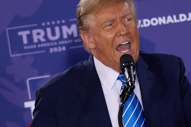 Trump se compara de nuevo con Mandela y se pinta como una víctima de persecución política