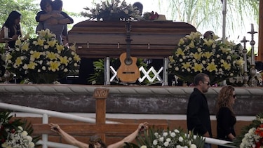 Lloran la muerte de Joan Sebastian en Guerrero