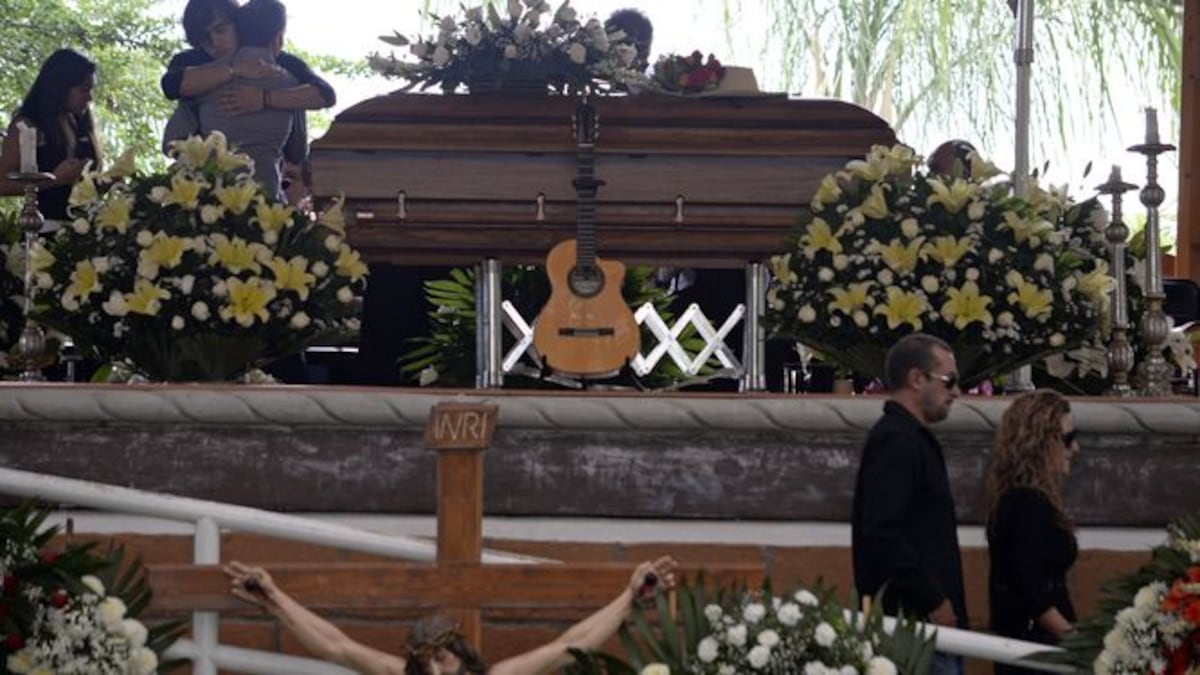 Lloran la muerte de Joan Sebastian en Guerrero