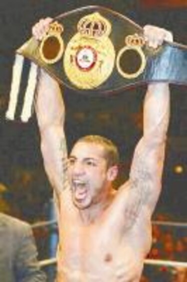 Sahnoune destronó a Bruno Girard