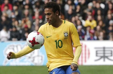Neymar pide que 'dejen de inventar historias' y Tite provoca sus lágrimas