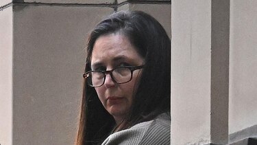 ‘Fuiste tú’: cómo un médico desenmascaró a la mujer que asesinó a 3 familiares con hongos venenosos que les sirvió en un almuerzo