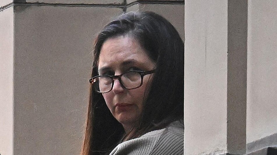 ‘Fuiste tú’: cómo un médico desenmascaró a la mujer que asesinó a 3 familiares con hongos venenosos que les sirvió en un almuerzo