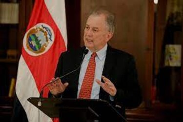 Las borrascas financieras del BCIE