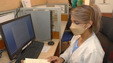 Enfermera del Hospital del Niño, entre las 10 finalistas del premio global Aster Guardian
