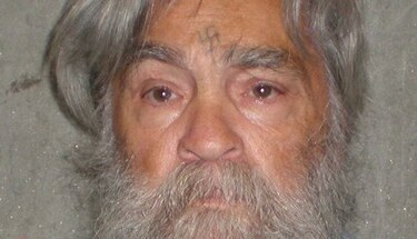 Asesino Charles Manson está vivo, dice Departamento Penitenciario de California