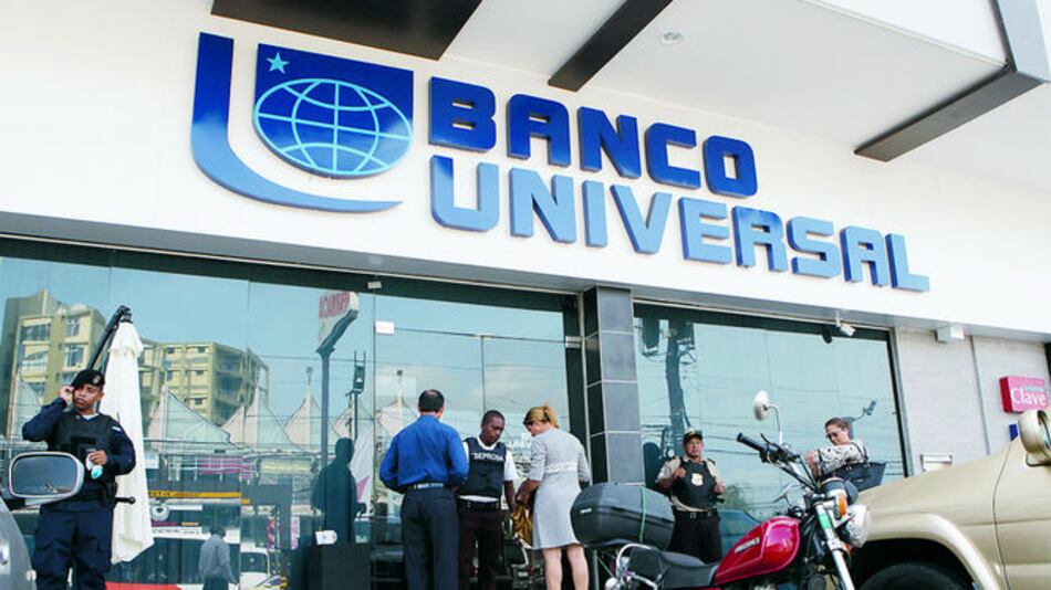 Venta de Banco Universal, en su recta final