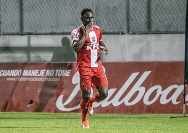 Zúñiga es el  máximo artillero del Apertura 