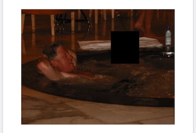 Clinton en un jacuzzi, fiestas con Jagger y Jackson figuran en archivos Epstein
