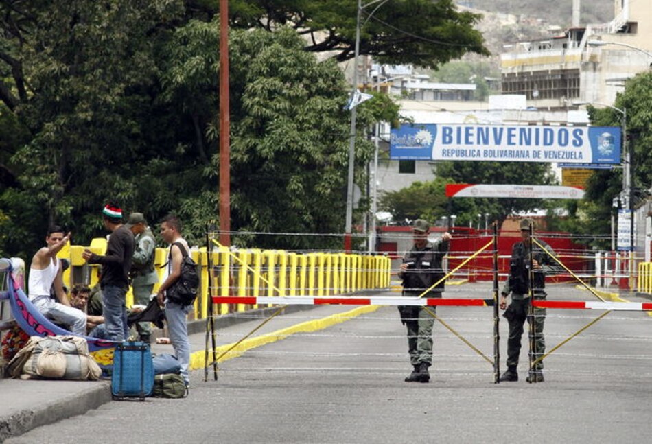 Gremio venezolano denuncia cierre masivo de comercios fronterizos con Colombia