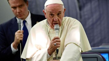 Papa confiesa que recibe con frecuencia a víctimas de curas pedófilos