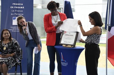 La púgil istmeña Atheyna Bylon y un homenaje imborrable