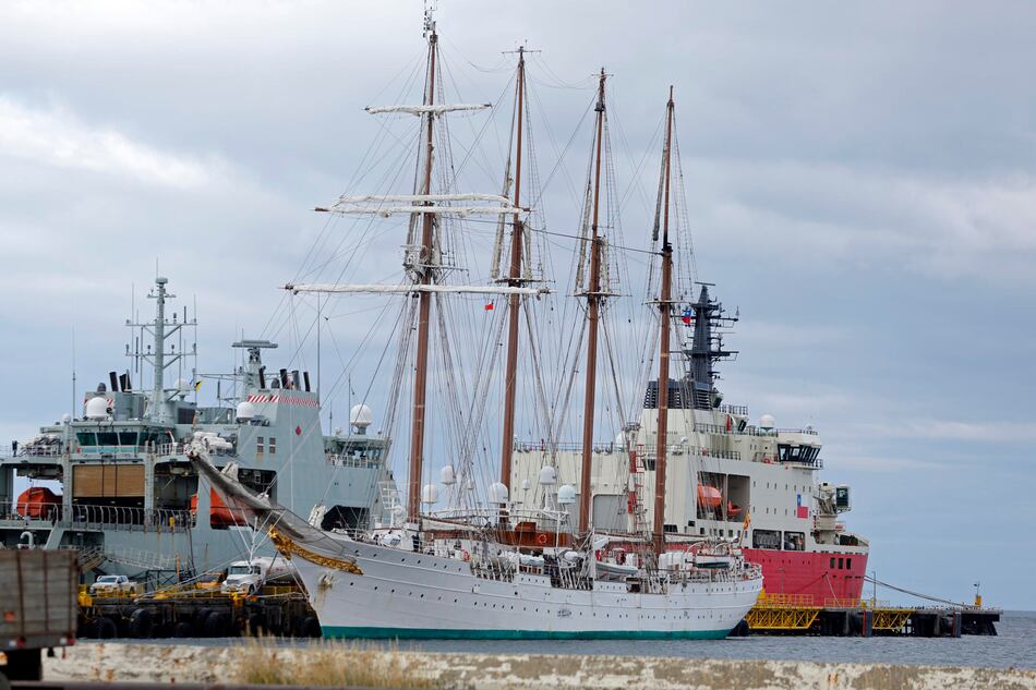 Más de 1,500 personas visitan Elcano en Punta Arenas: ‘Es de los buques más bellos’