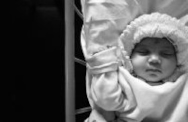 Benadryl no es para dormir bebés