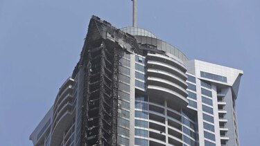 Se incendia otro rascacielos en Dubái